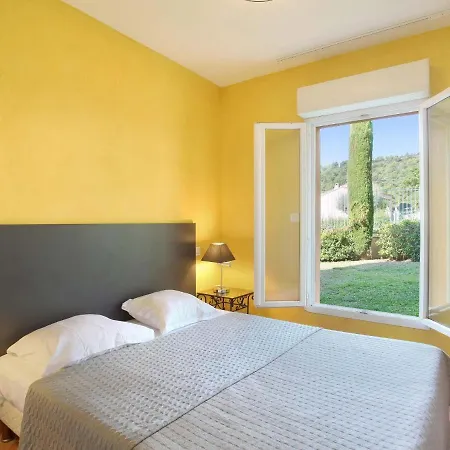 House With Sleeping Alcove Near The Luberon
